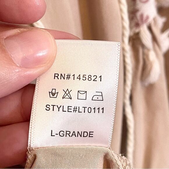 Listicle Women's Pink Floral Front Print Full Sleeves Blouse Size Large - Picture 8 of 12